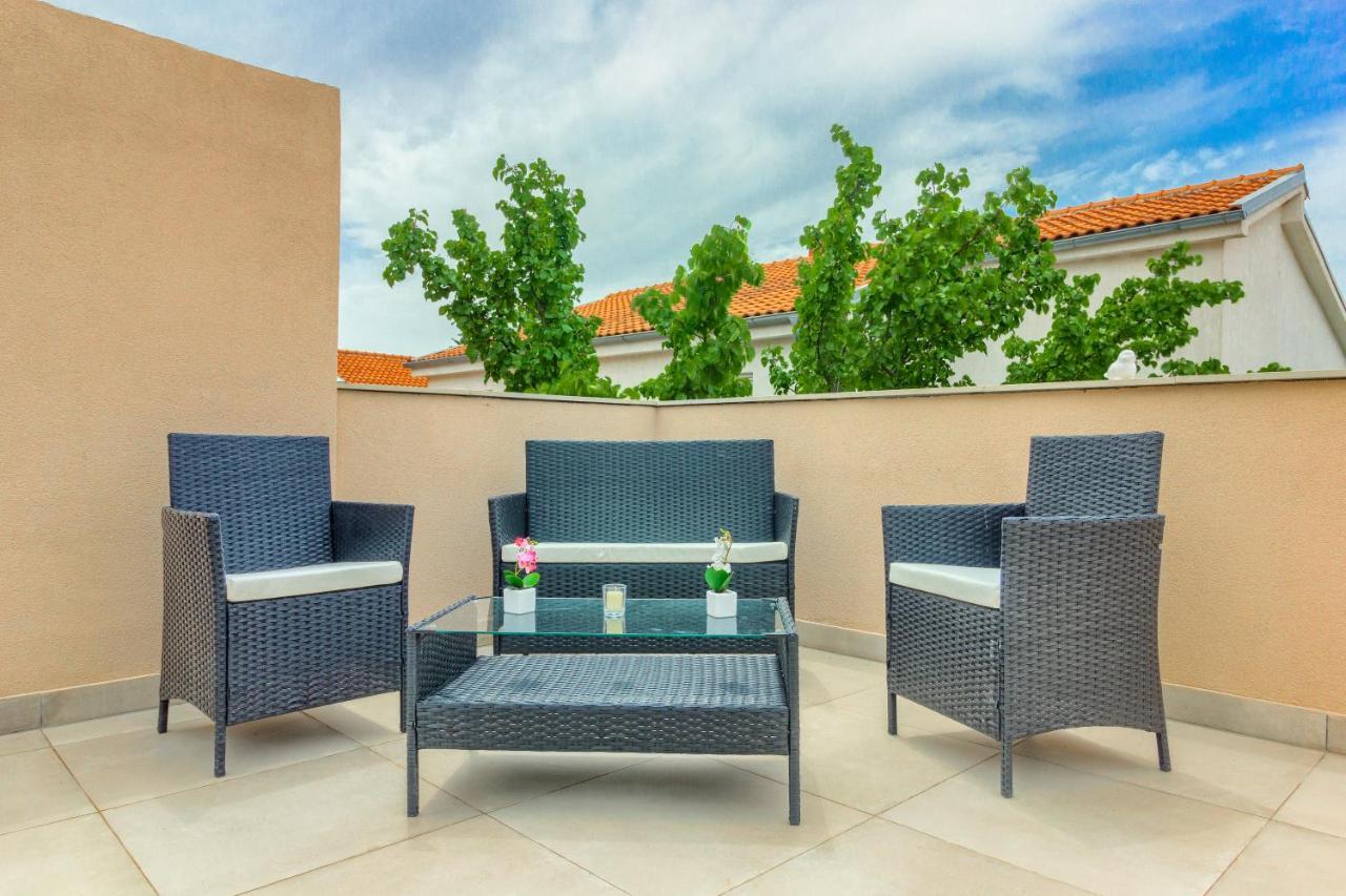 Apartmani Rialto Kakma Exterior foto